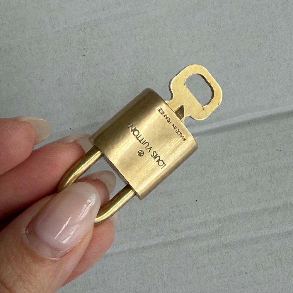 Authentic Louis Vuitton Lock #302 - Picture 5 of 6